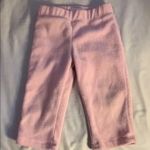 Bundle of The Children’s Place Set Size 12-18 mos - Picture 5 of 6